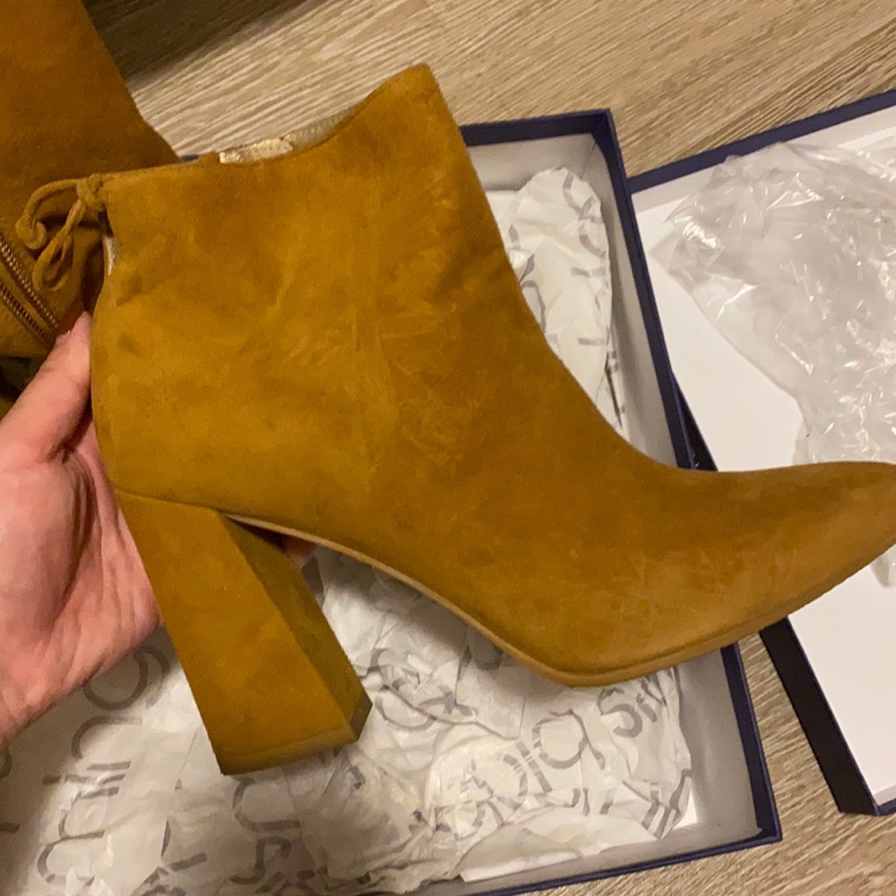 Stuart Weitzman Grandiose Camel Suede